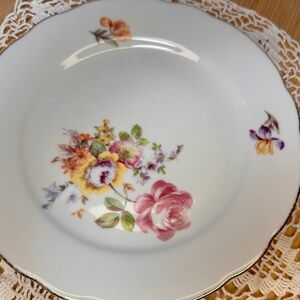 Vintage Kahla Floral saucer platel | German Democratic Republic (GDR) |